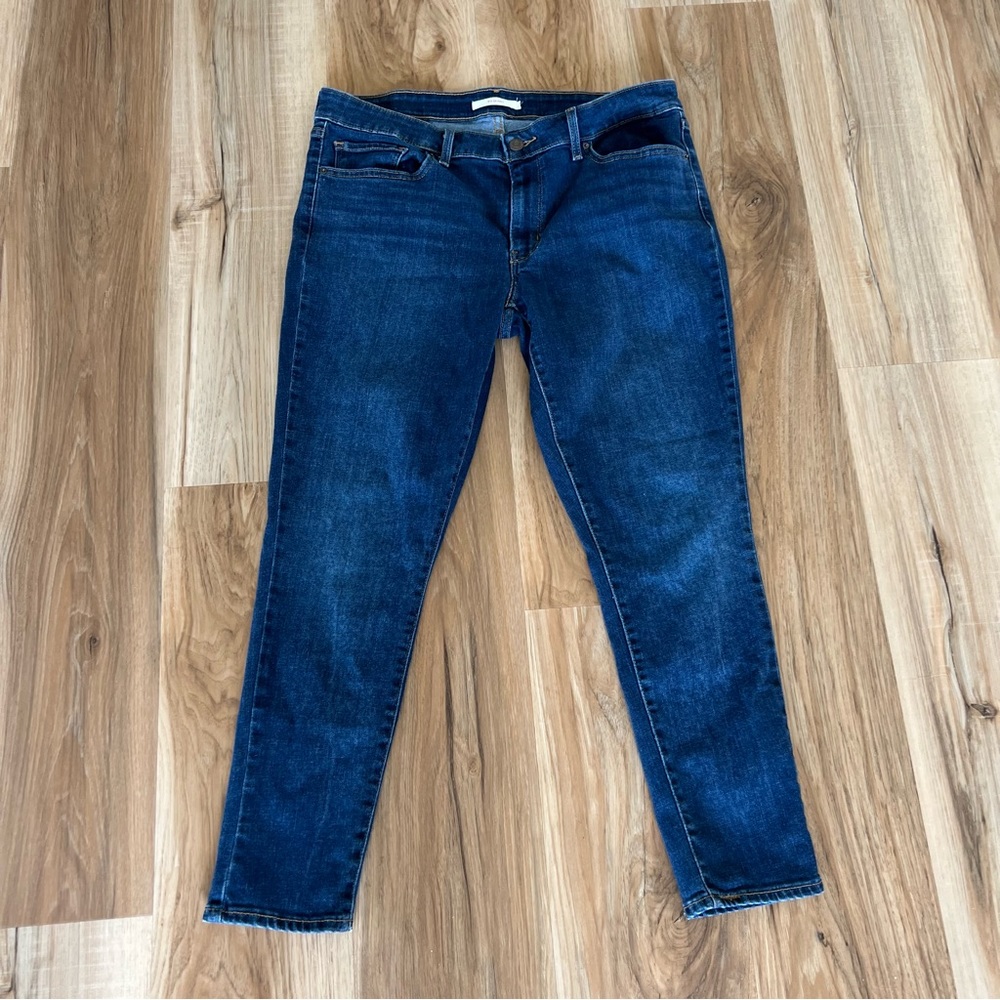 Levi Strauss & Co. 711 Skinny Jeans